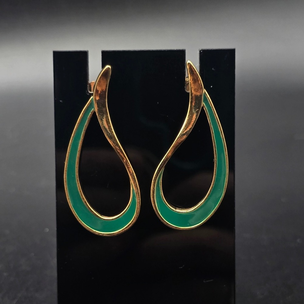 Avon 1986 Color Swirl Earrings Green Enamel Gold Tone Loop Vintage